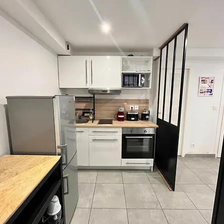 Danbury Apartment Lyon